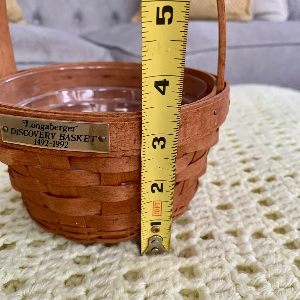 Longaberger 1992 Hand Woven Discovery Basket
